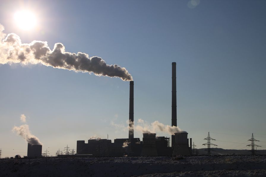 Stellantis, Airbus, TotalEnergies… Le cabinet Axylia met la rentabilité des industriels face à leur facture carbone